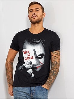 http://static.kiabi.com/images/tee-shirt-imprime-joker-de-batman--noir-homme-tt959_1_lpr1.jpg
