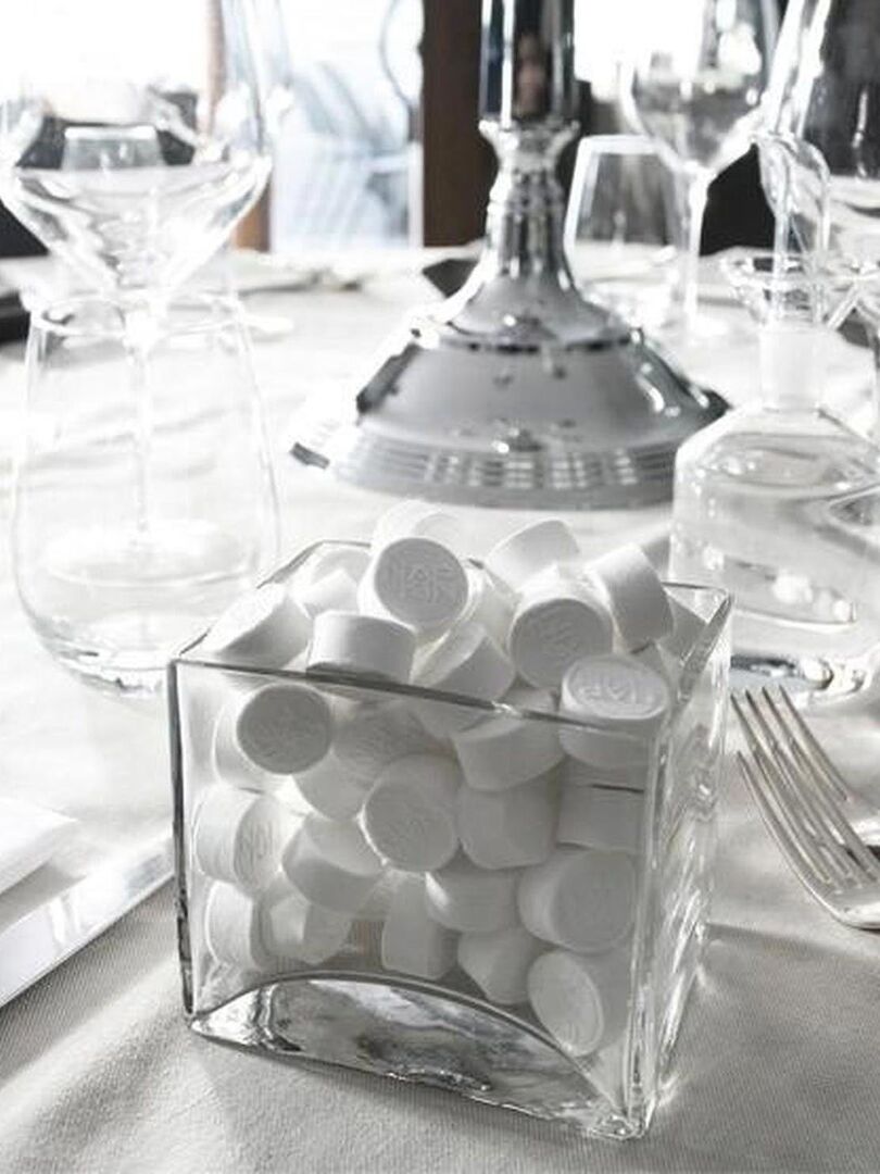 80 Serviettes De Table à Ongles Jetables - Bavoirs Dentaires Imperméables Blancs