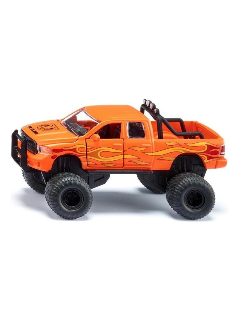 2358 RAM 1500 pneus ballon N/A - Kiabi