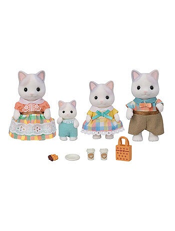 5738 'Sylvanian Families' La famille Chat Latte