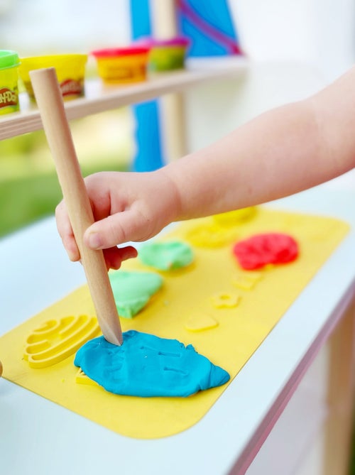 6 Boites de pâte à modeler + tapis 3D et accessoires 'roba x Play-Doh' - Kiabi