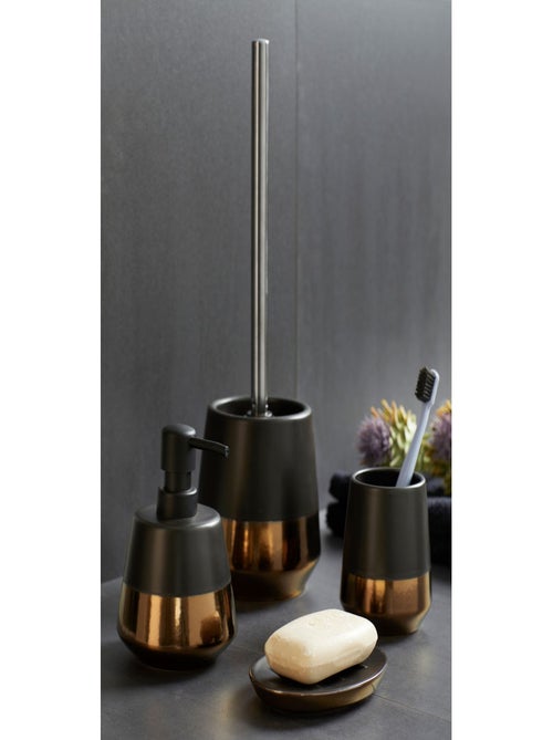 Accessoires salle de bain en céramique brosse WC, distributeur savon et gobelet BRANDOL - Kiabi Accessoires salle de bain en céramique brosse WC, distributeur savon et gobelet BRANDOL - Kiabi