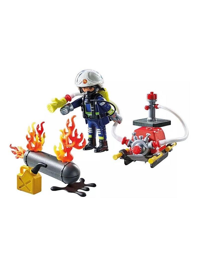 Action Heroes Pompier avec pompe à eau et réservoir enflammé N/A - Kiabi