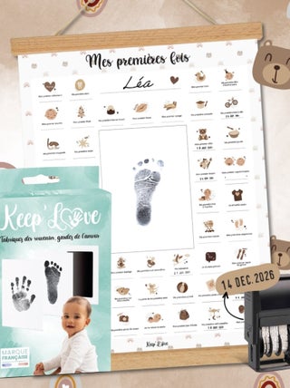 Affiche Mes Premières Fois + Kit Empreintes + Tampon Dateur + Baguettes de Suspension - Ourson