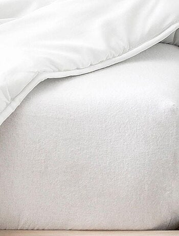 Alèse plastifiée pour lit bébé dessus éponge