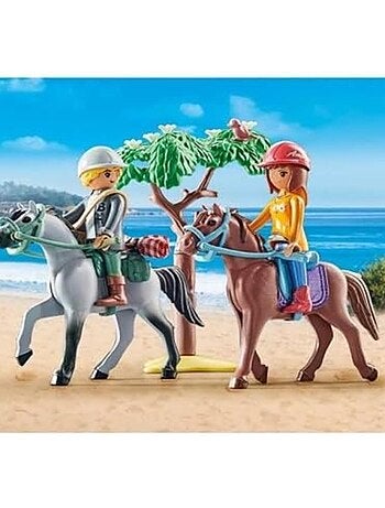 Amélia et Ben avec Chevaux