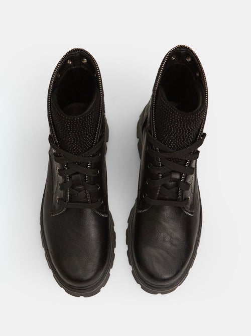 Amphibiens avec zip et strass BATA - Kiabi