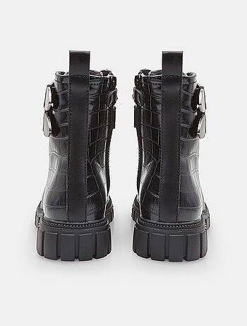 Anfibios avec boucles et imprimé crocodile Bata