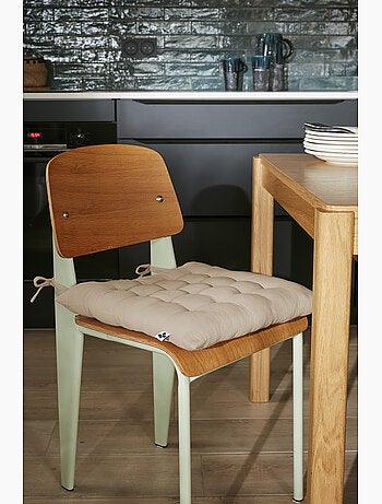 Assise matelassée 5 points avec pompons gaze de coton