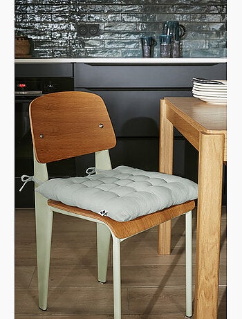 Assise matelassée 5 points avec pompons gaze de coton
