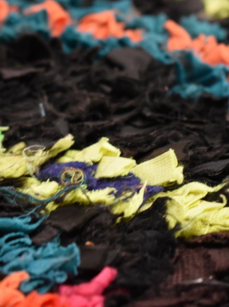 Authentique tapis berbère fait main en tissu recyclé BOUCHAROUETTE 55 Multicolore - Kiabi