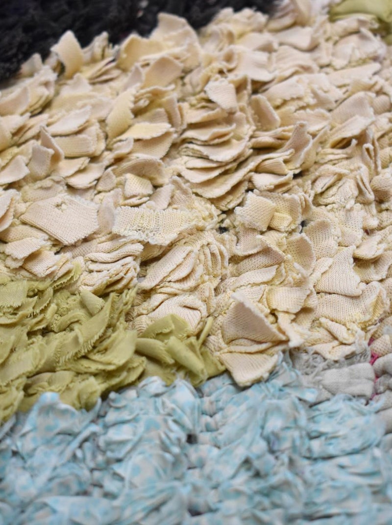 Authentique tapis berbère fait main en tissu recyclé BOUCHAROUETTE 61 Multicolore - Kiabi