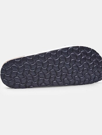 Babouche en cuir Bata