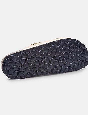 Babouche en cuir Bata