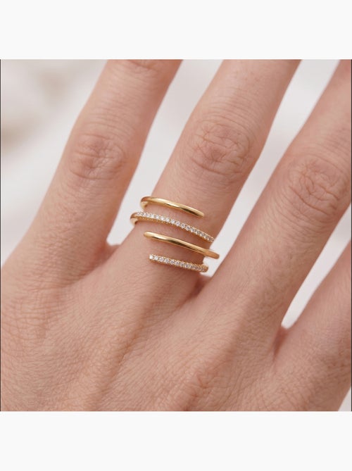 Bague Luxenter en métal brillant et alliage de zirconie finie en or jaune 18 carats - Isda - Kiabi Bague Luxenter en métal brillant et alliage de zirconie finie en or jaune 18 carats - Isda - Kiabi