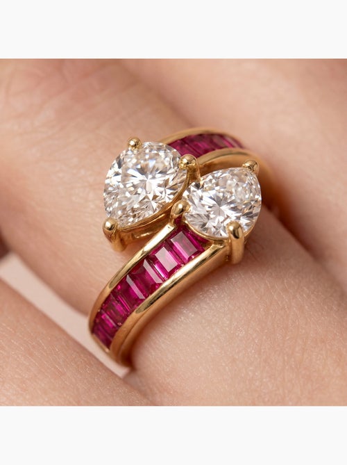 Bague Luxenter en zircone rubis avec finition en or jaune 18 carats - Darbia - Kiabi Bague Luxenter en zircone rubis avec finition en or jaune 18 carats - Darbia - Kiabi