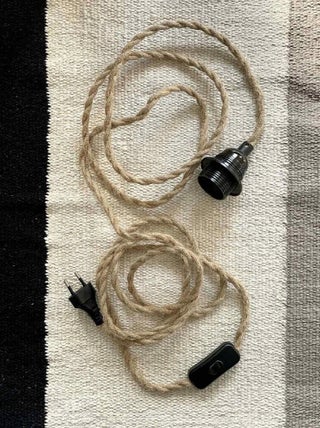 Baladeuse corde  et interrupteur