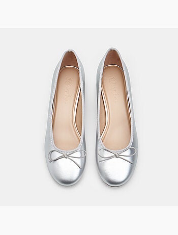 Ballerine avec nœud et talon bloc recouvert Bata