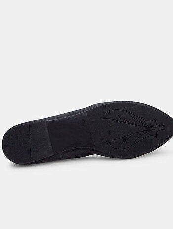 Ballerine en cuir BATA