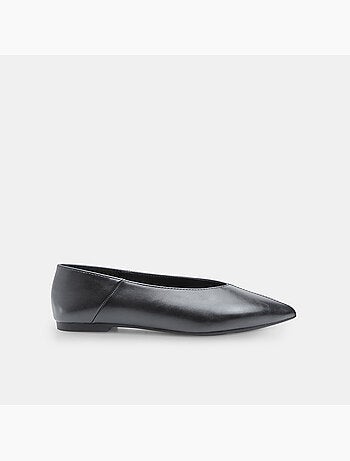 Ballerine plates avec bout à couture apparente