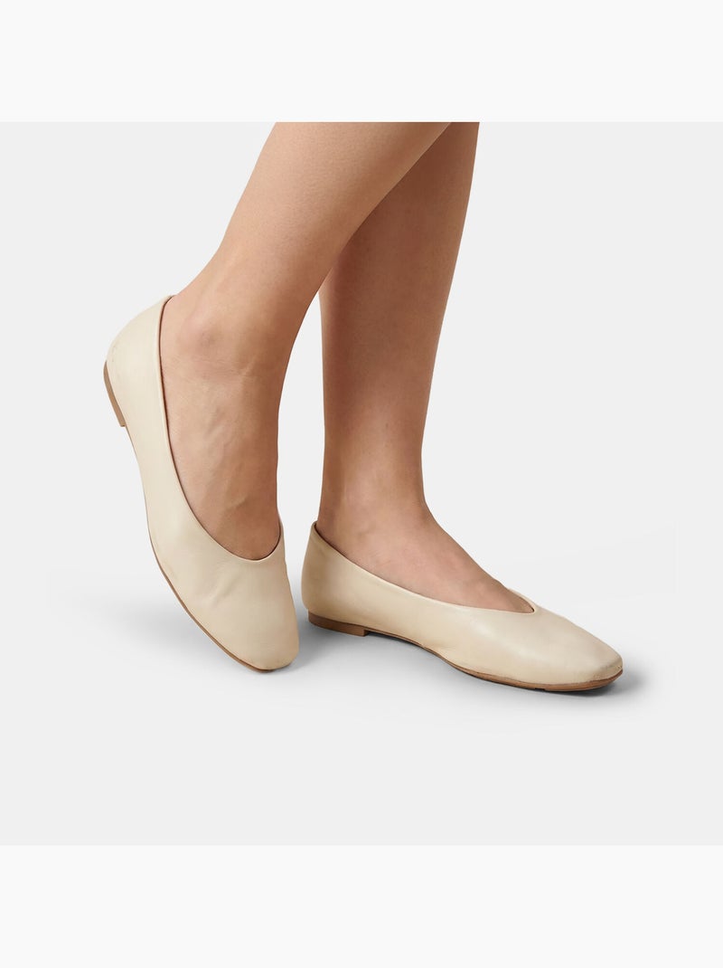 Ballerine plates avec bout carré Blanc - Kiabi