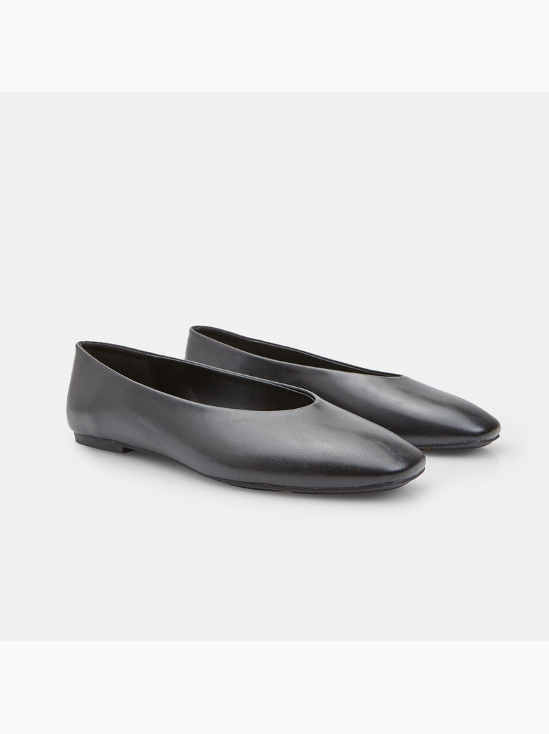 Ballerine plates avec bout carré Noir - Kiabi