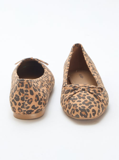 Ballerines à motif léopard en suédine - Kiabi