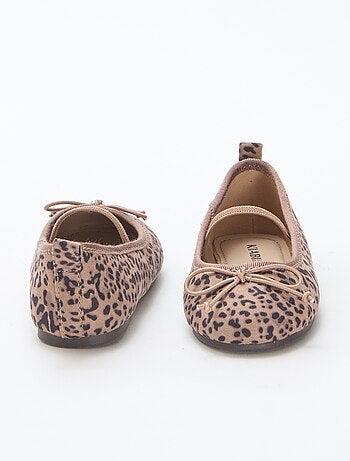 Ballerines à motif léopard