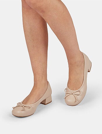 Ballerines à talons bas bata