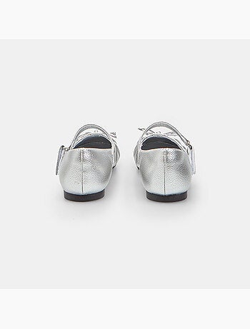 Ballerines avec bride Bata