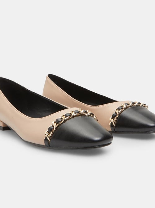 Ballerines avec chaîne BATA - Kiabi