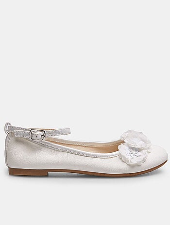 Ballerines avec nœud BATA