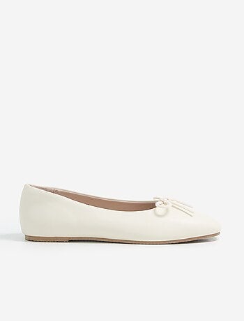 Ballerines avec noeud fantaisie devant