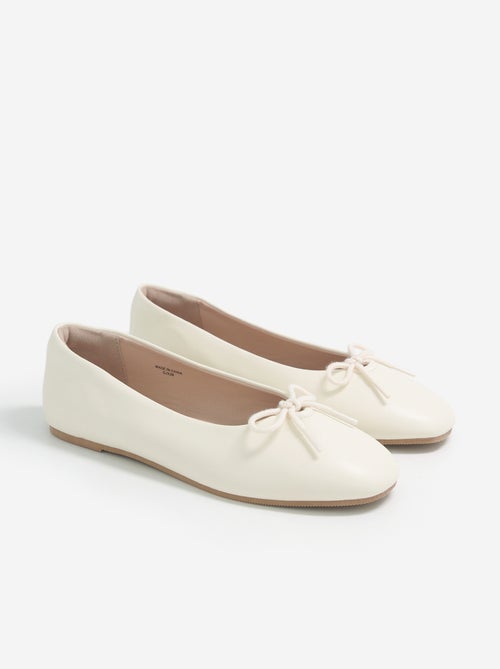 Ballerines avec noeud fantaisie devant - Kiabi