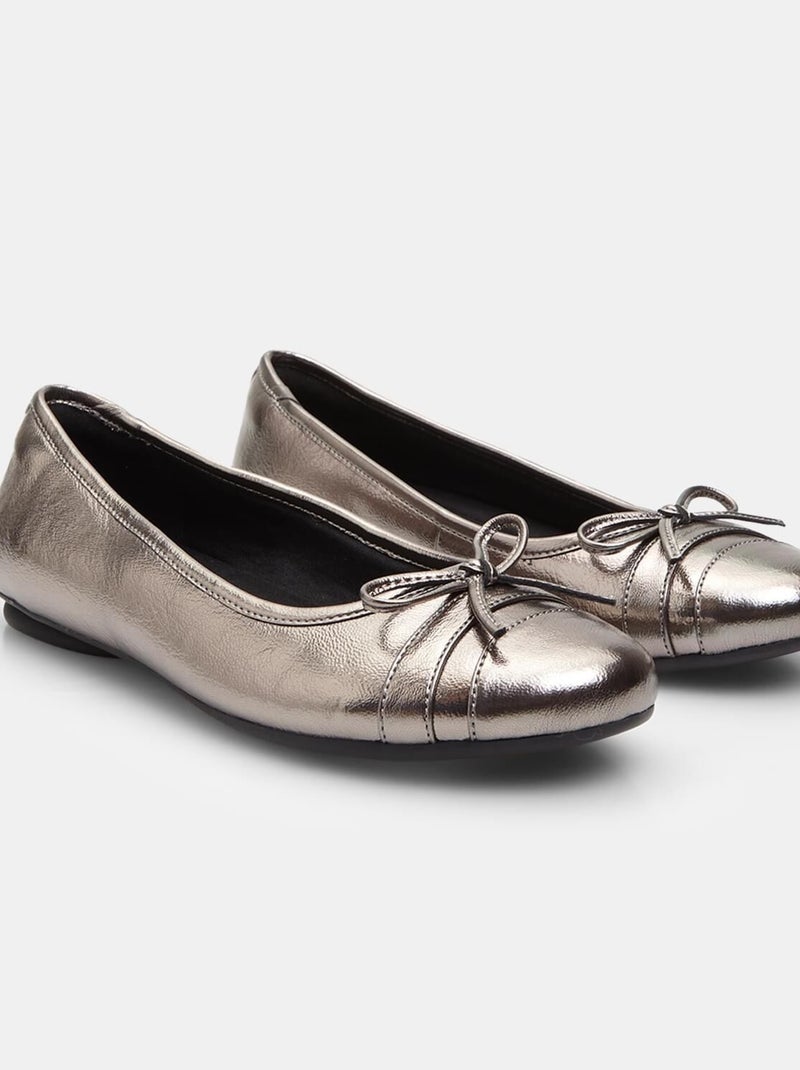 Ballerines 'BATA' Argent - Kiabi