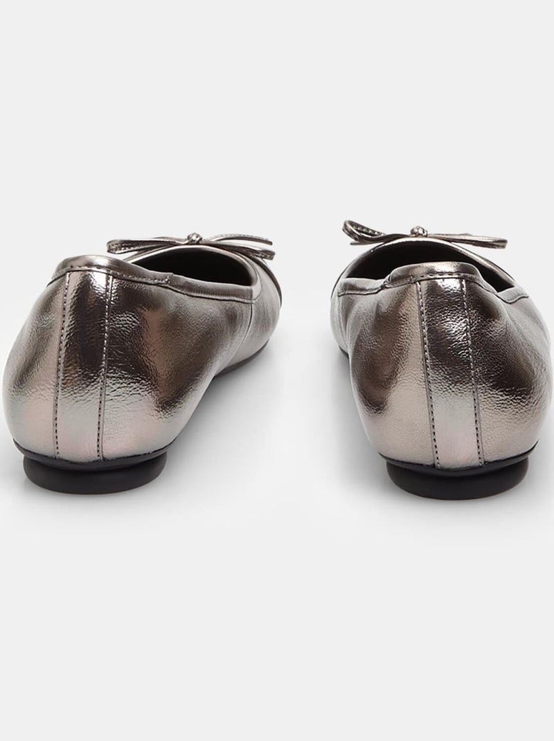 Ballerines 'BATA' Argent - Kiabi