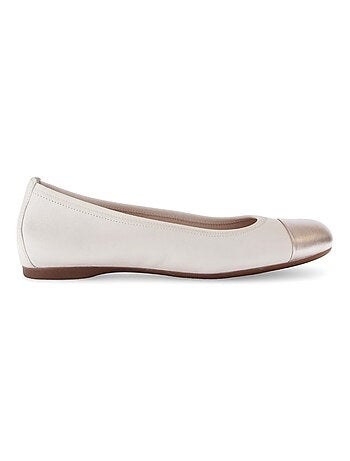 Ballerines blanc crème en cuir lisse