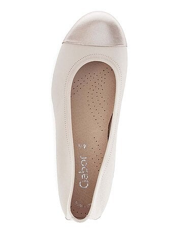 Ballerines blanc crème en cuir lisse