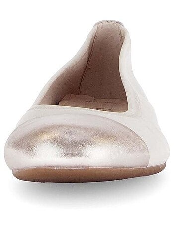 Ballerines blanc crème en cuir lisse