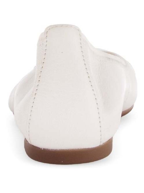 Ballerines blanc crème en cuir lisse - Kiabi