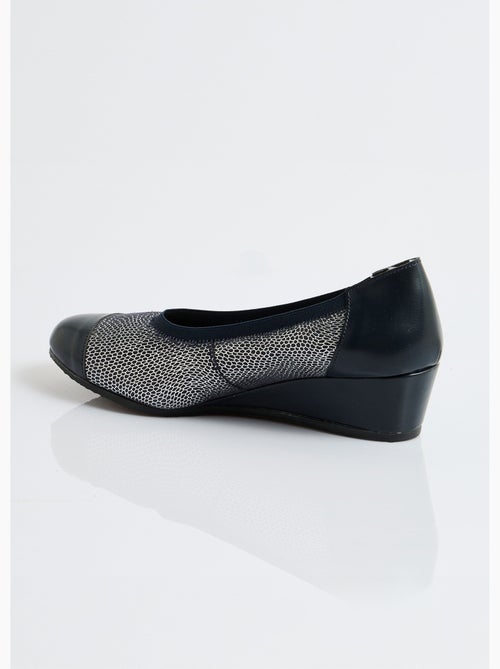 Ballerines compensées cuir largeur confort bi-matière - Afibel - Kiabi Ballerines compensées cuir largeur confort bi-matière - Afibel - Kiabi