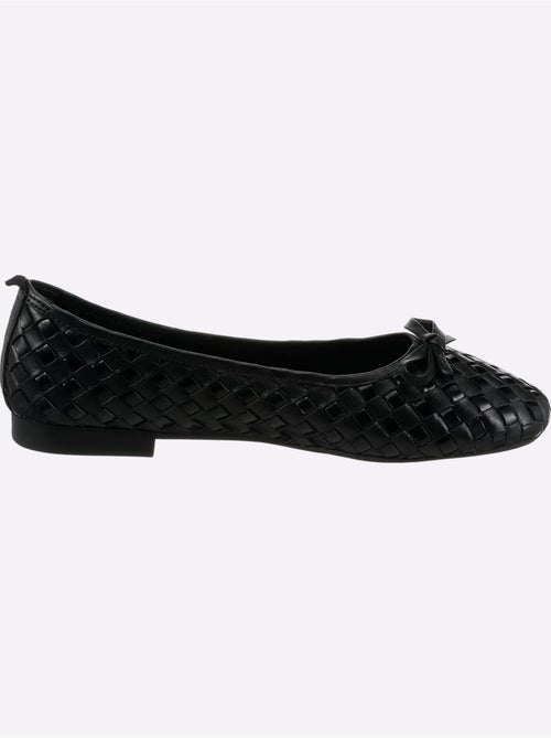 Ballerines Cuir De Vache Verni - Taille Standard - Helline - Kiabi Ballerines Cuir De Vache Verni - Taille Standard - Helline - Kiabi