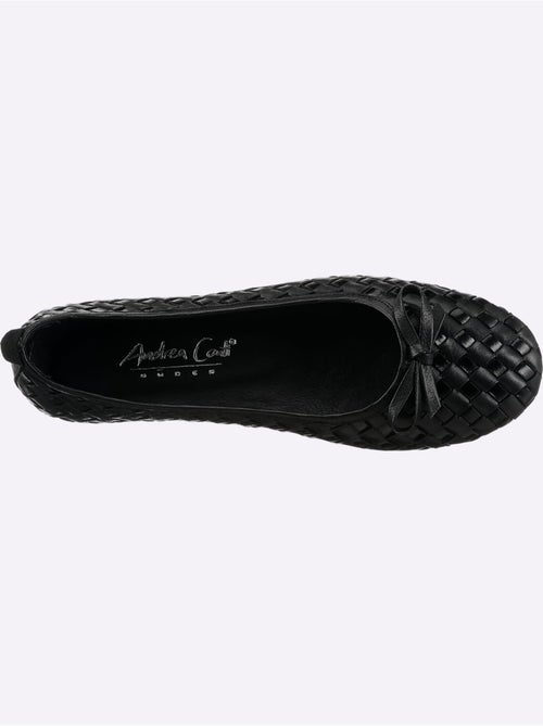 Ballerines Cuir De Vache Verni - Taille Standard - Helline - Kiabi Ballerines Cuir De Vache Verni - Taille Standard - Helline - Kiabi