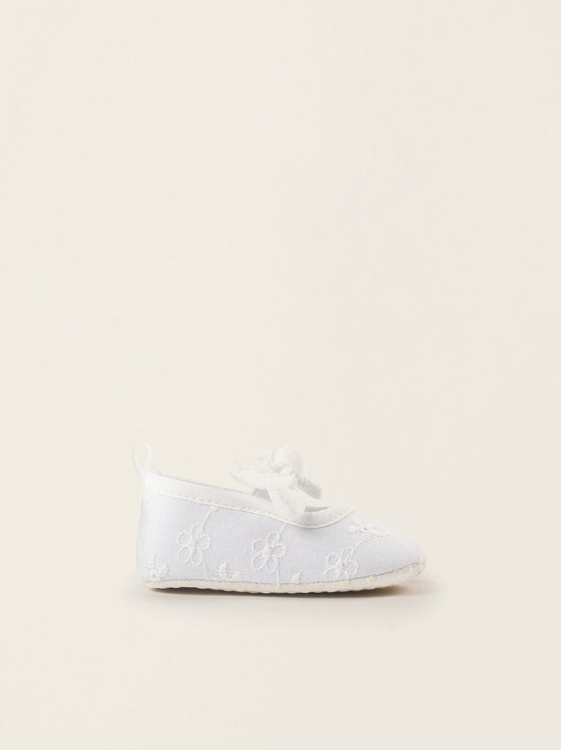 Ballerines de Broderie Anglaise avec Noeud Beige clair - Kiabi
