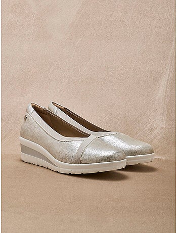 Ballerines élastiquées compensées