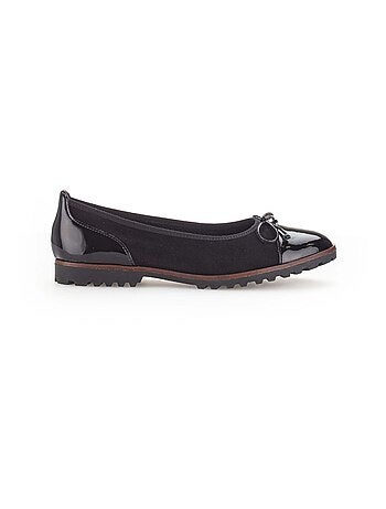 Ballerines en combinaison cuirs