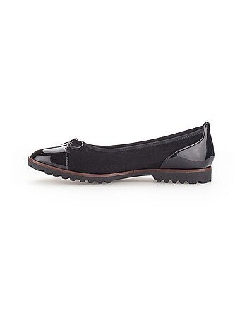 Ballerines en combinaison cuirs