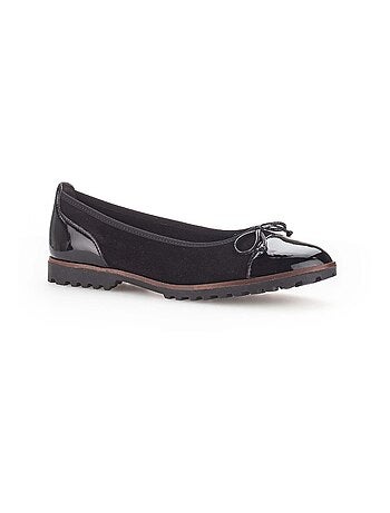 Ballerines en combinaison cuirs