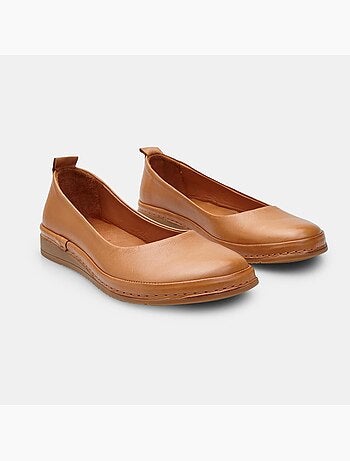 Ballerines en cuir BATA