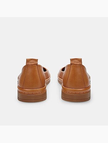 Ballerines en cuir BATA